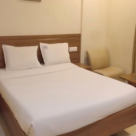 Hotel Sona'S Tiruchirappalli Exteriör bild