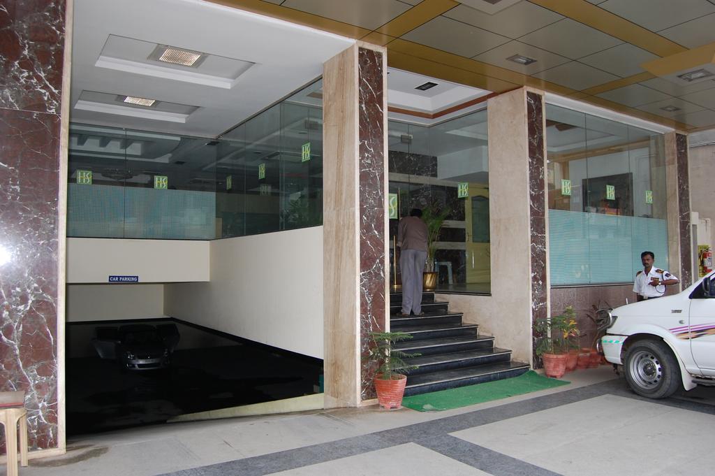 Hotel Sona'S Tiruchirappalli Exteriör bild