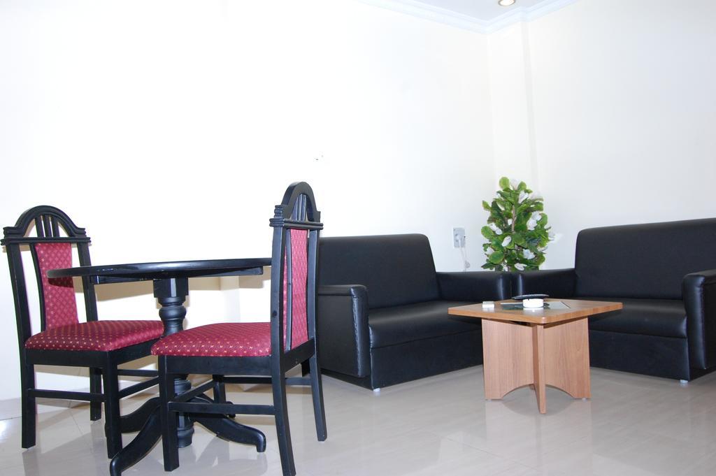 Hotel Sona'S Tiruchirappalli Exteriör bild
