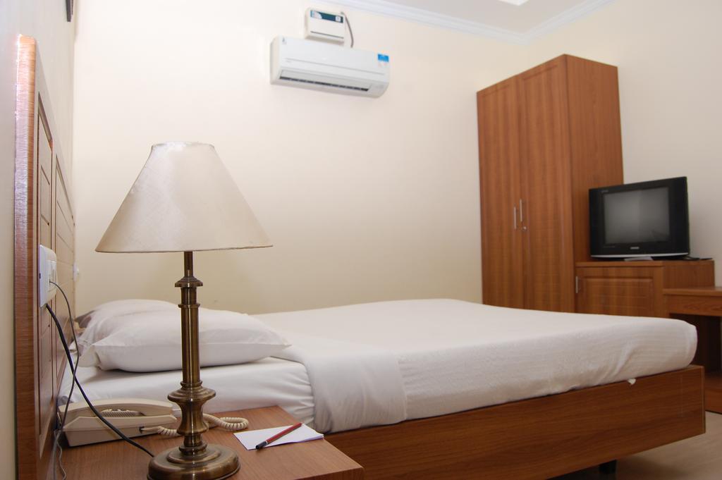 Hotel Sona'S Tiruchirappalli Rum bild