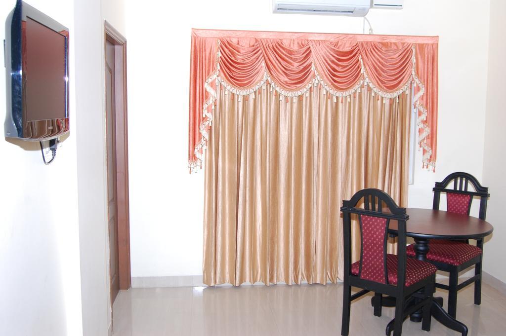 Hotel Sona'S Tiruchirappalli Rum bild