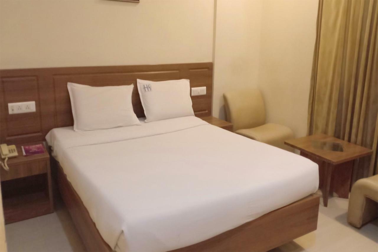 Hotel Sona'S Tiruchirappalli Exteriör bild