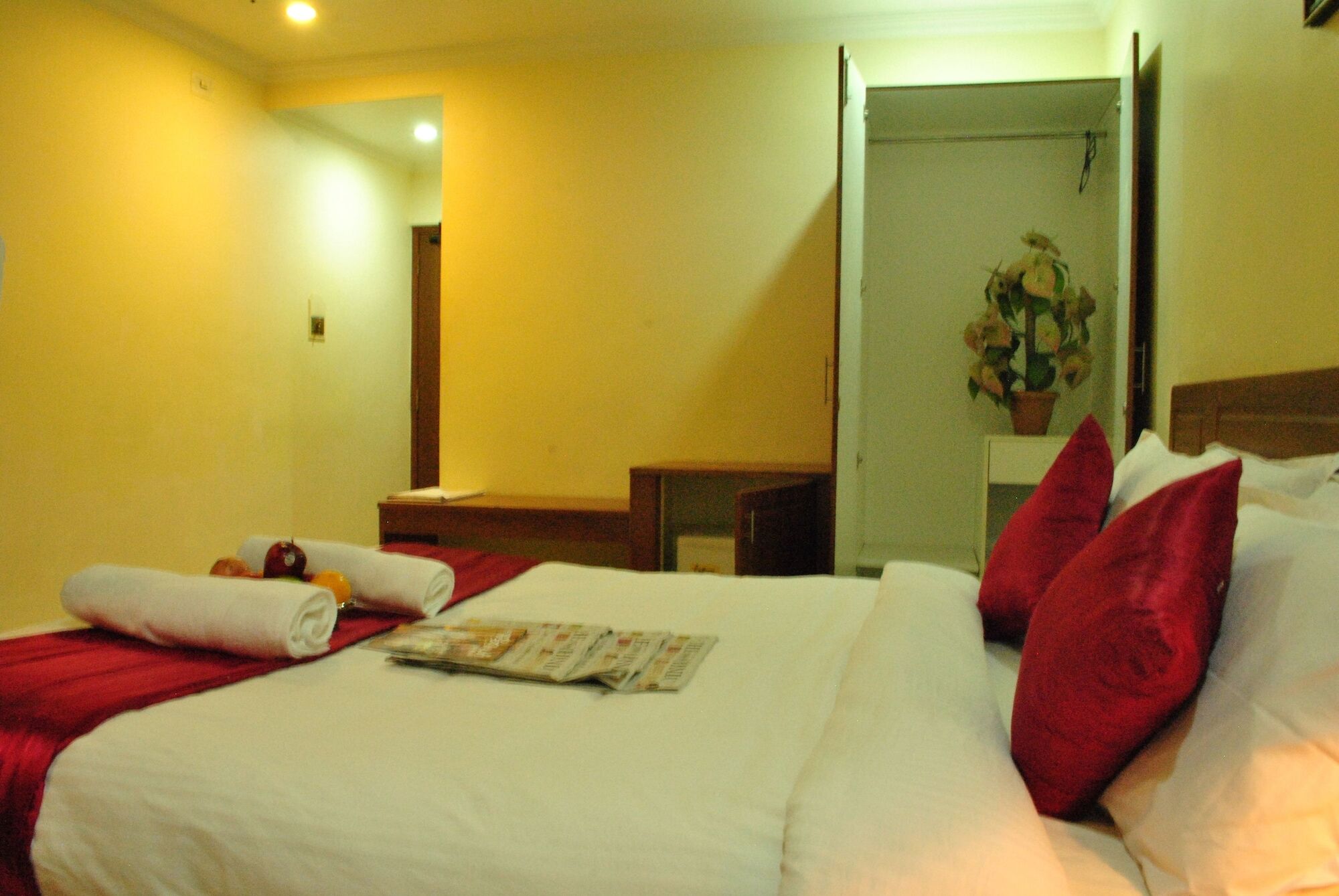 Hotel Sona'S Tiruchirappalli Exteriör bild