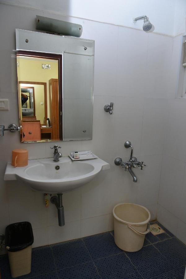 Hotel Sona'S Tiruchirappalli Exteriör bild